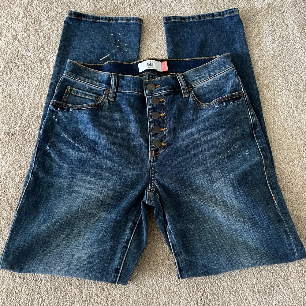 NWOT Cabi Button Fly Straight Jeans (Spring 2022)